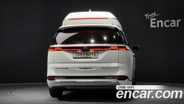 Kia Carnival 2021 — Фото 3/20