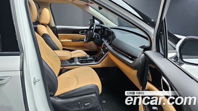 Kia Carnival 2020 — Şəkil 11/20