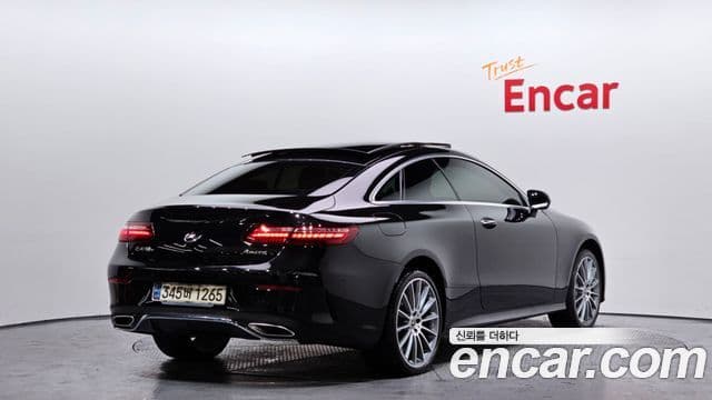 Mercedes-Benz E-Class 2020 — ფოტო 2/20