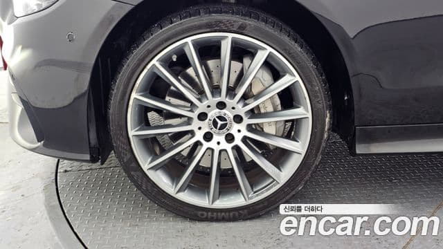 Mercedes-Benz E-Class 2020 — ფოტო 5/20