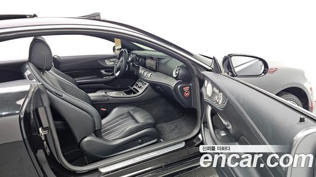 Mercedes-Benz E-Class 2020 — ფოტო 11/20