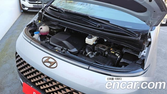 Hyundai Staria 2023 — Şəkil 6/20