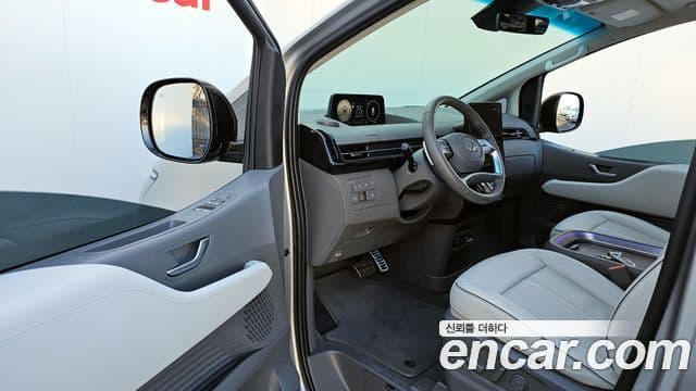 Hyundai Staria 2023 — Şəkil 11/20