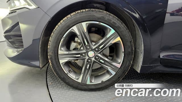 Kia K5 2020 — Şəkil 14/20