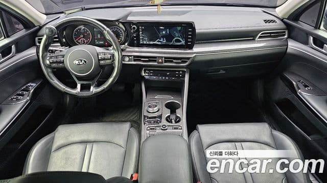 Kia K5 2020 — Şəkil 17/20