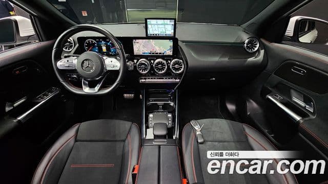 Mercedes-Benz GLA-Class 2022 — Фото 7/20