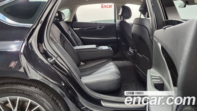 Genesis Electrified G80 2021 — ფოტო 12/20