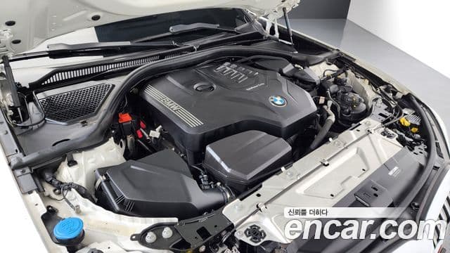 BMW 3 Series 2022 — ფოტო 6/20