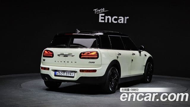 Mini Cooper Clubman 2021 — Şəkil 1/20