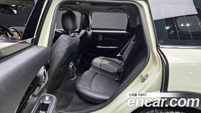 Mini Cooper Clubman 2021 — Şəkil 12/20