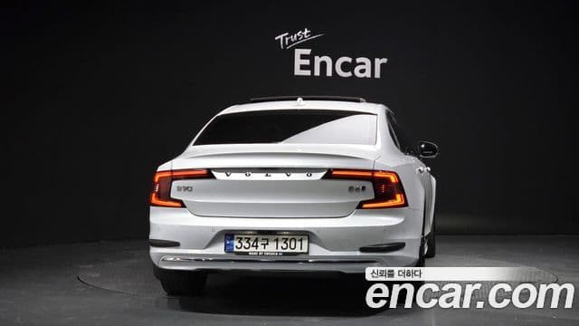 Volvo S90 2021 — Photo 19/20