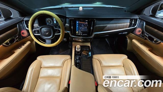 Volvo S90 2021 — Photo 15/20