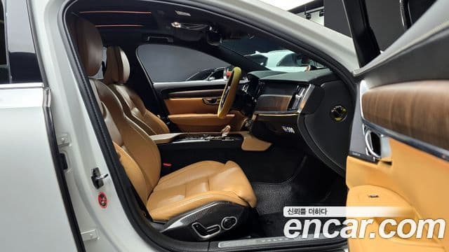 Volvo S90 2021 — Photo 6/20