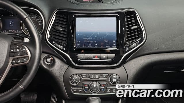 Jeep Cherokee 2020 — Фото 15/20