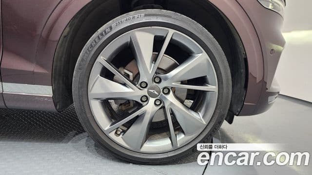 Genesis GV70 2021 — ფოტო 5/20