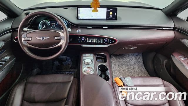 Genesis GV70 2021 — ფოტო 7/20