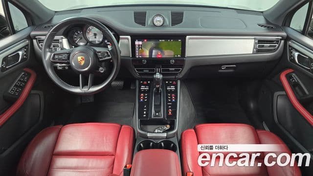 Porsche Macan 2023 — ფოტო 7/20