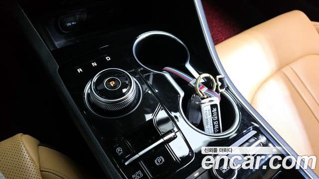 Kia K5 2021 — ფოტო 9/20