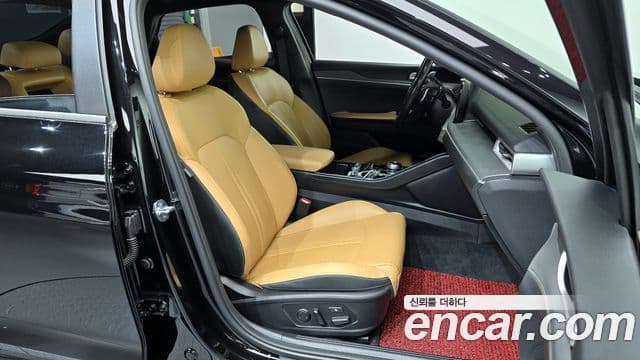 Kia K5 2021 — ფოტო 12/20