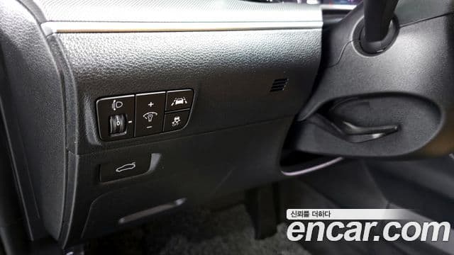 Kia K5 2021 — ფოტო 15/20