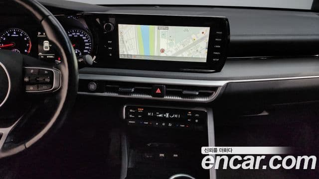 Kia K5 2021 — ფოტო 11/20