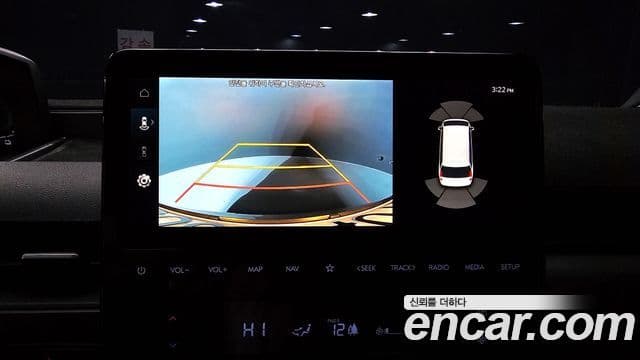 Hyundai Staria 2025 — Фото 15/20