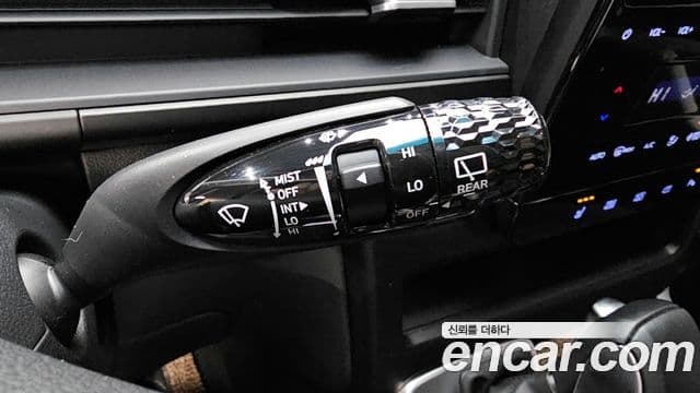 Hyundai Staria 2025 — Фото 18/20