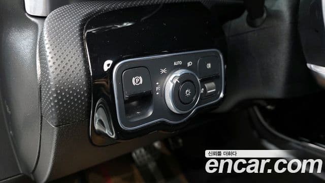Mercedes-Benz CLA-Class 2020 — ფოტო 3/20