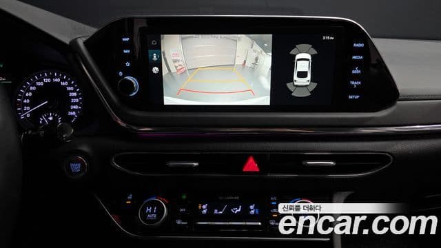 Hyundai Sonata 2021 — ფოტო 14/20