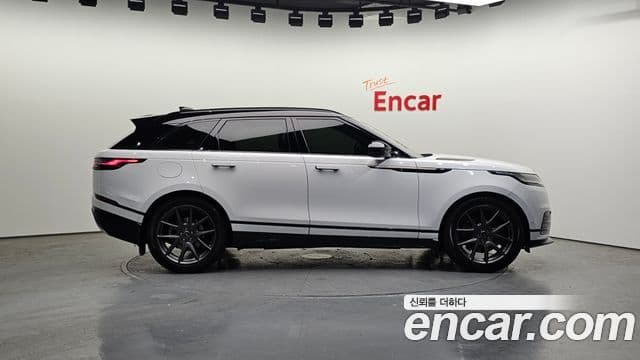 Land Rover Range Rover Velar 2024 — Şəkil 18/20