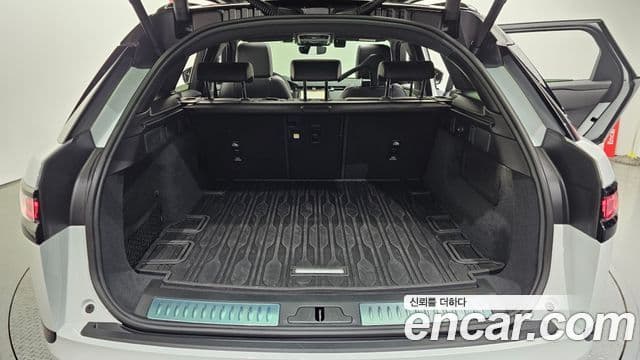 Land Rover Range Rover Velar 2024 — Şəkil 20/20