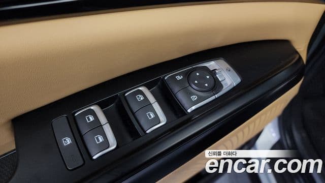 Kia Carnival 2020 — Фото 13/20
