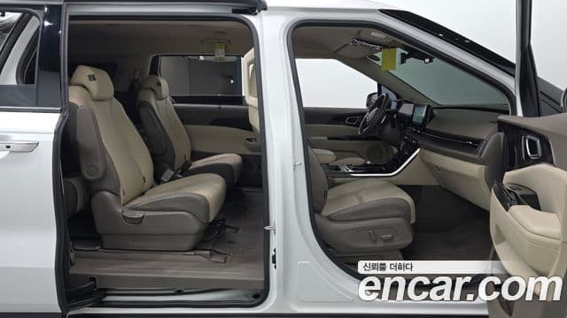 Kia Carnival 2022 — Şəkil 11/20
