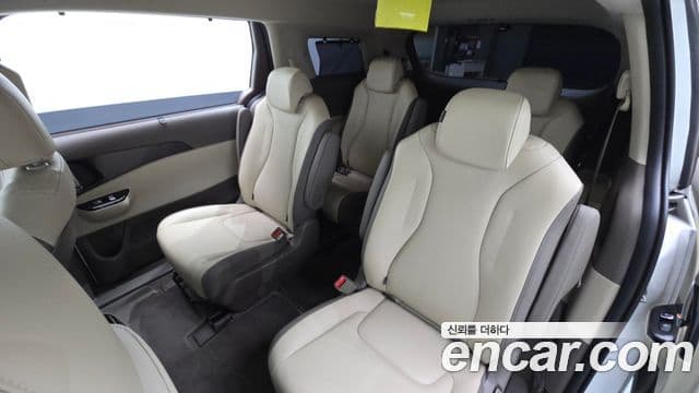 Kia Carnival 2022 — Şəkil 12/20
