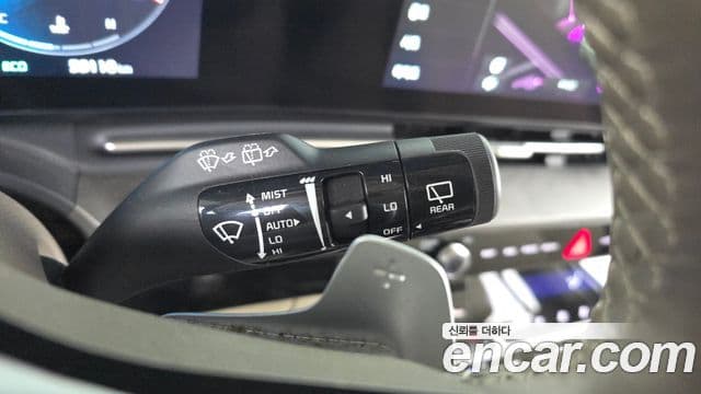 Kia Carnival 2022 — Şəkil 18/20