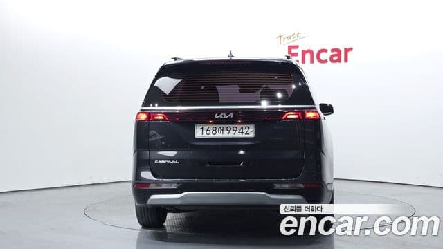 Kia Carnival 2021 — Фото 3/20