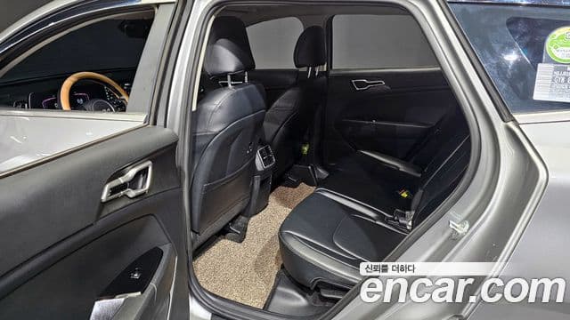 Kia Sportage 2021 — ფოტო 11/20