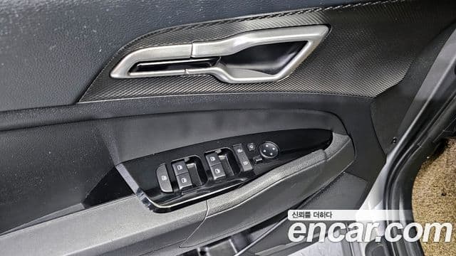Kia Sportage 2021 — ფოტო 14/20