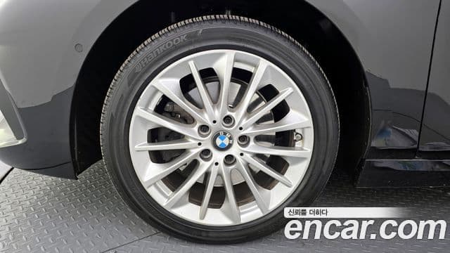 BMW 1 Series 2021 — ფოტო 5/20