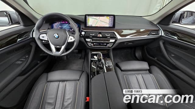 BMW 5 Series 2022 — Şəkil 7/20