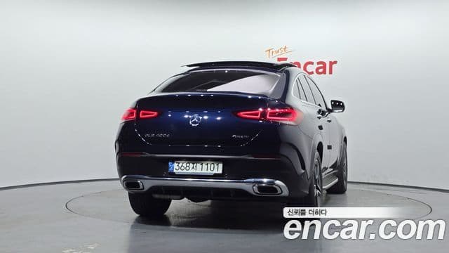 Mercedes-Benz GLE-Class 2021 — ფოტო 4/20