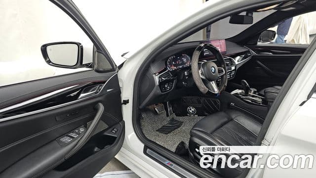 BMW 5 Series 2023 — Photo 4/20