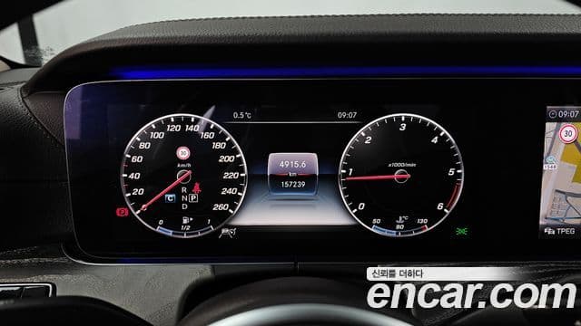 Mercedes-Benz CLS-Class 2019 — Photo 18/20