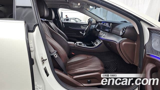 Mercedes-Benz CLS-Class 2019 — Photo 6/20