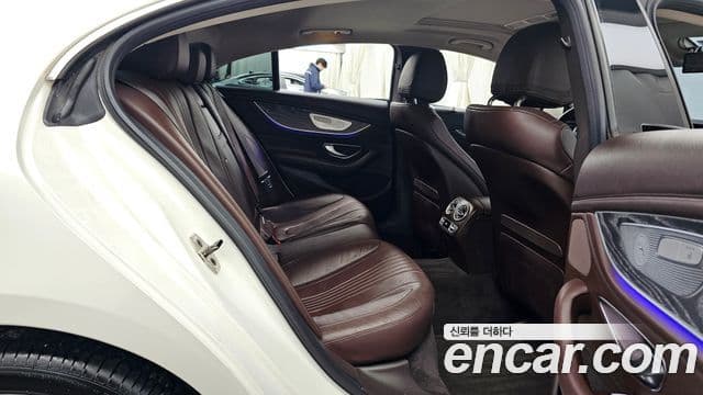 Mercedes-Benz CLS-Class 2019 — Photo 16/20