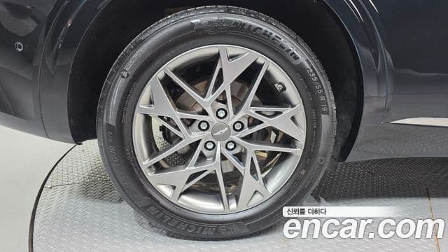 Genesis GV70 2021 — ფოტო 5/20
