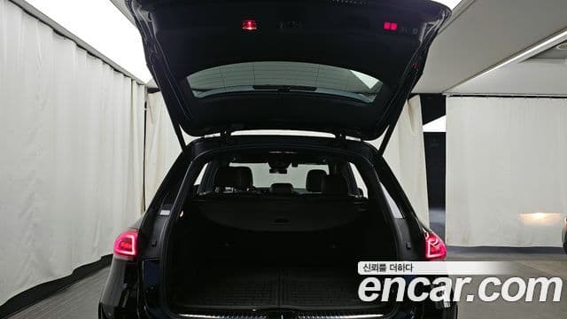Mercedes-Benz GLE-Class 2022 — ფოტო 20/20