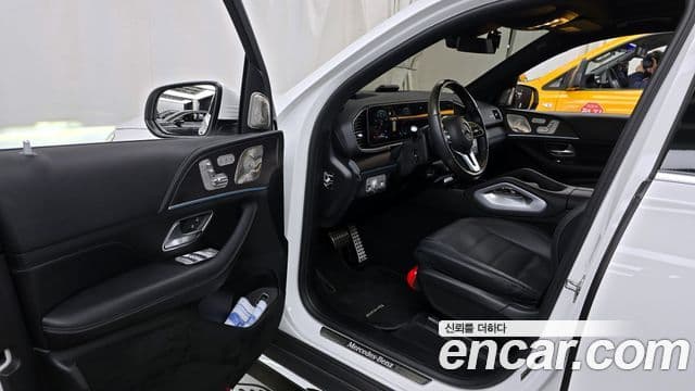 Mercedes-Benz GLS-Class 2022 — Photo 5/20