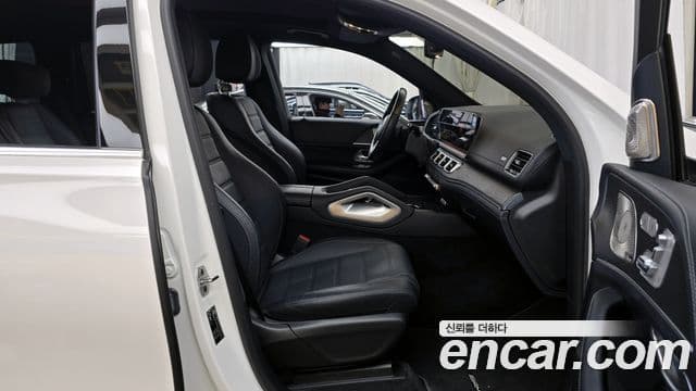 Mercedes-Benz GLS-Class 2022 — Photo 20/20