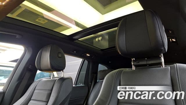 Mercedes-Benz GLS-Class 2022 — Photo 11/20